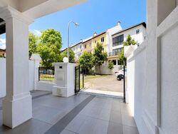Loyang Villas (D17), Terrace #581293591
